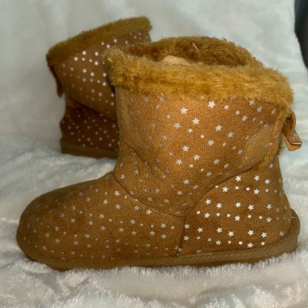 Plush Faux Fur Brown Boots With Silver Stars size 3 NIB